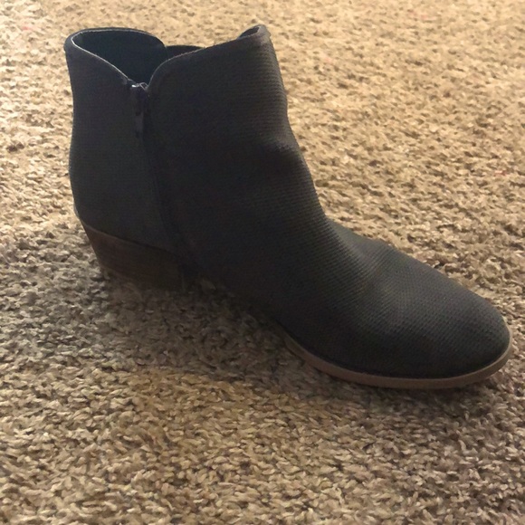 Kensie booties; dark grey; zip up; elastic; textile fabric - Picture 2 of 5